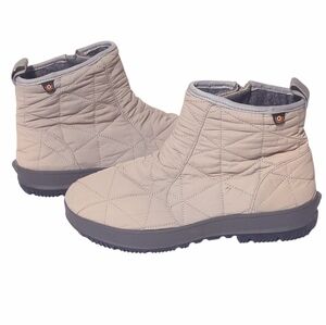 Bogs Women's Snowday Low Quilted Waterproof Snow Boots Size 9